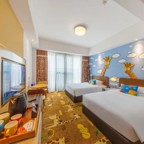 Giraffe Room-Two Beds